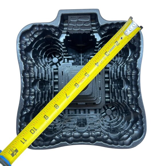 Nordic Ware Castle Bundt Cake Pan 10-Cup Made In USA - Picture 10 of 11